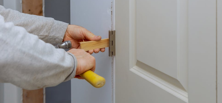 fiberglass entry door repair in Chowchilla